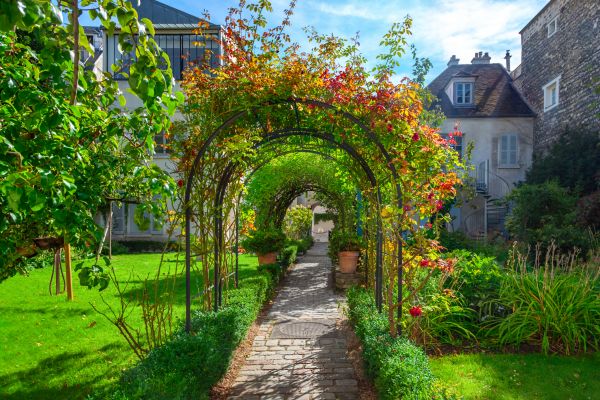 Arched Pergola Construction